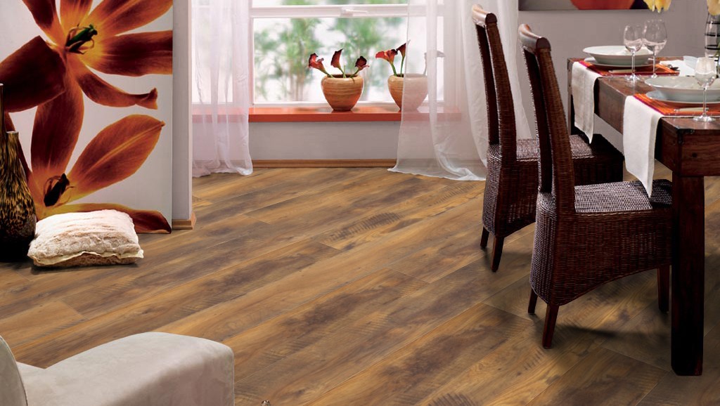 Ламинат Haro Tritty 100 Gran Via 4V Дуб Альтхольц 526712 2200×243×8 фото в интерьере Ламинат Haro Tritty 100 Gran Via 4V Дуб Альтхольц 526712 2200×243×8 фото в интерьере